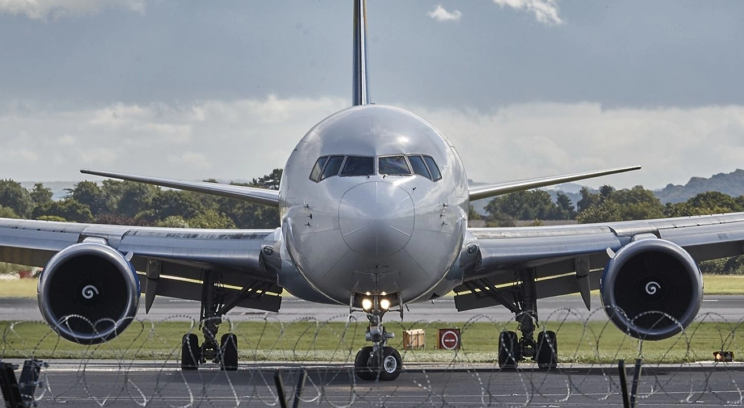Avion prinudno sletio na Aerodrom u Podgorici zbog dojave o bombi